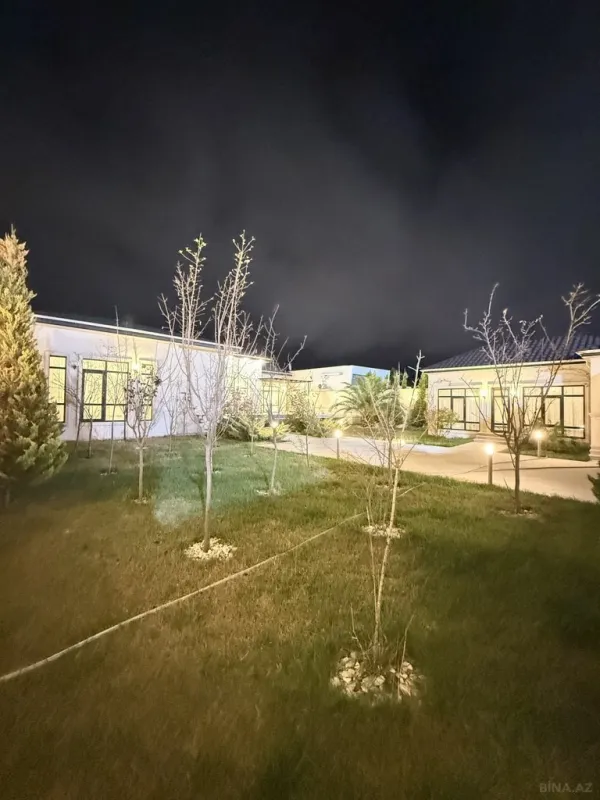 Satılır 4 otaqlı həyət evi 220 m²