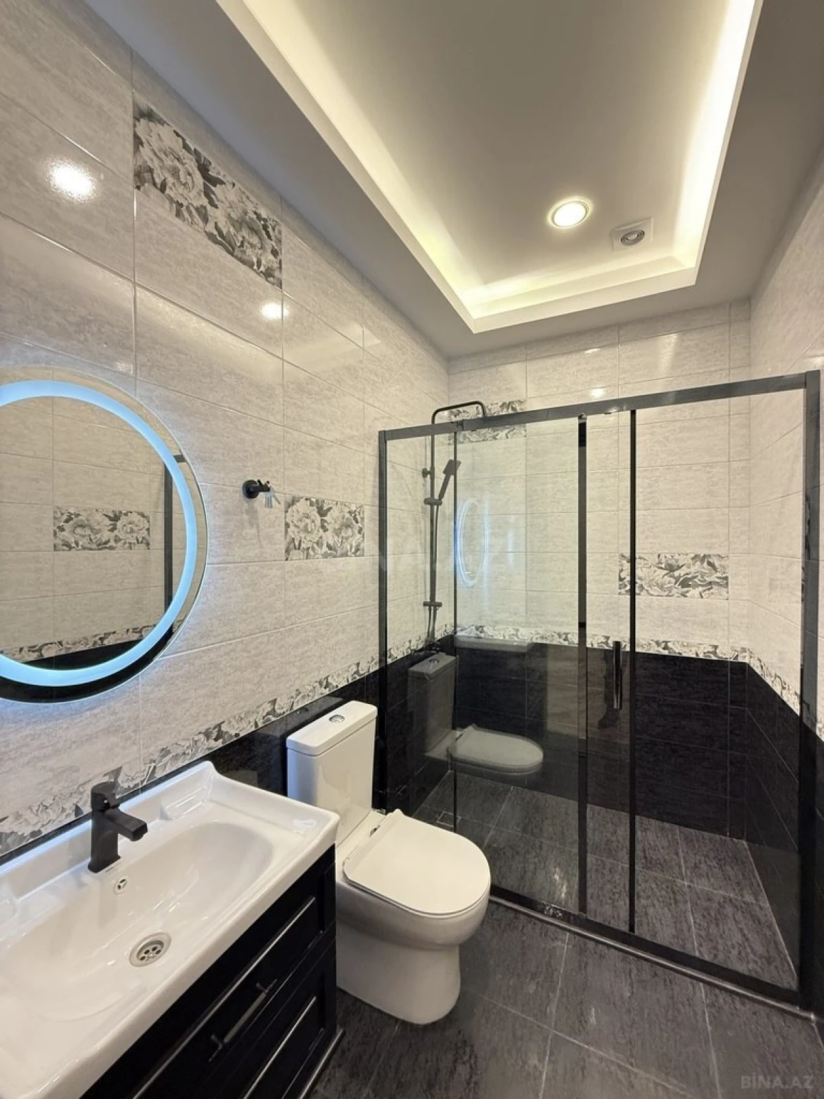 Satılır 4 otaqlı həyət evi 220 m²