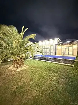 Satılır 4 otaqlı həyət evi 220 m²