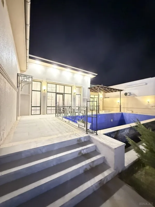 Satılır 4 otaqlı həyət evi 220 m²