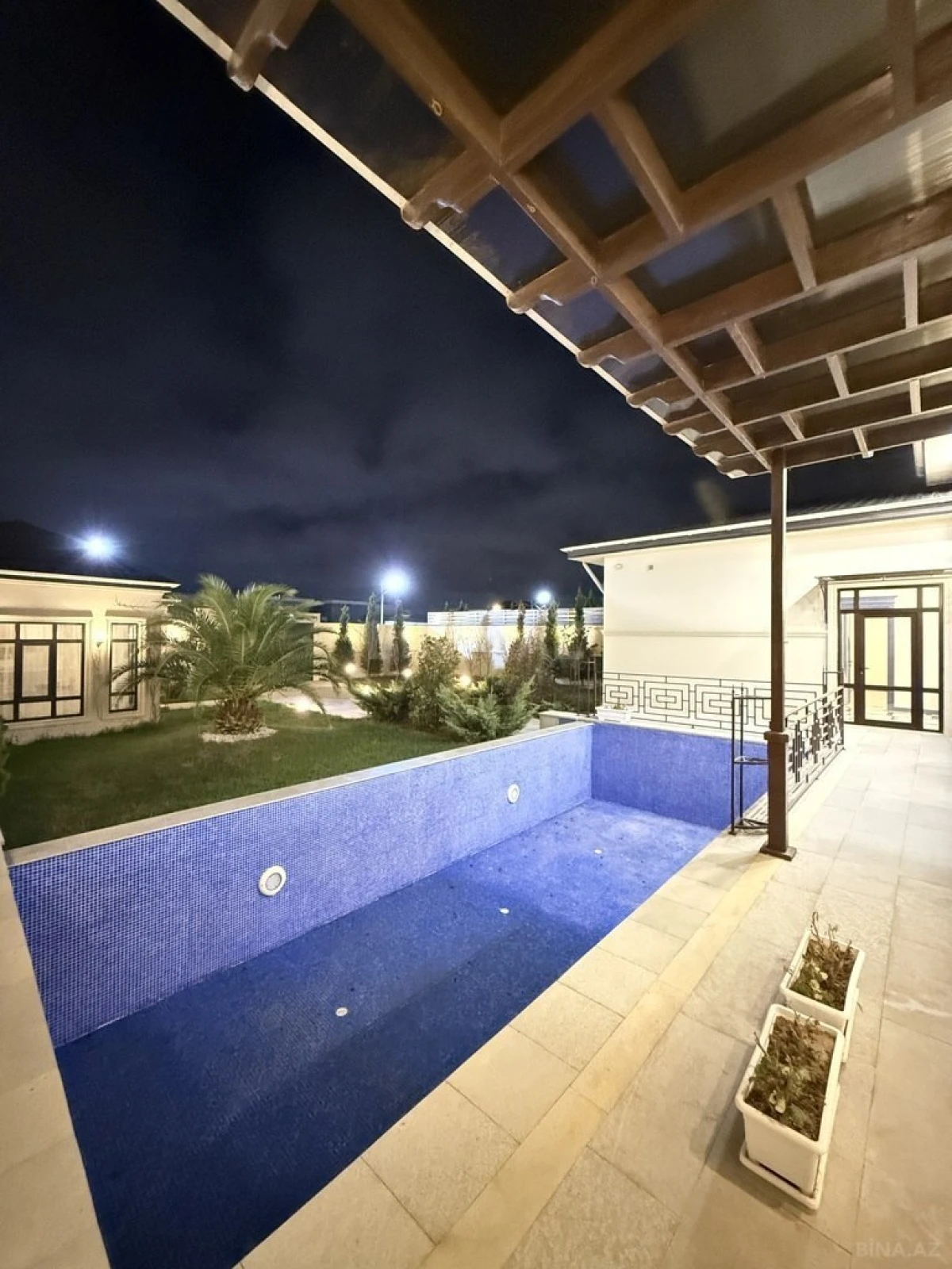 Satılır 4 otaqlı həyət evi 220 m²