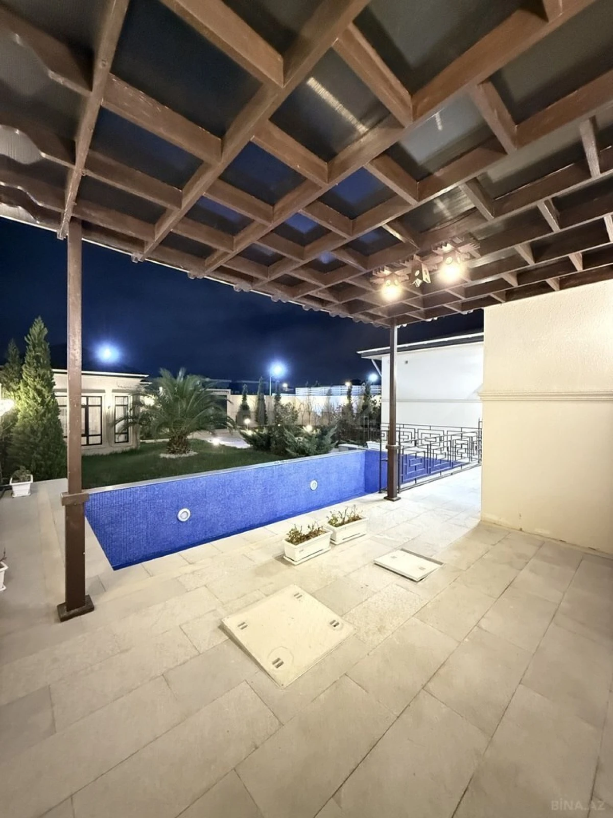 Satılır 4 otaqlı həyət evi 220 m²