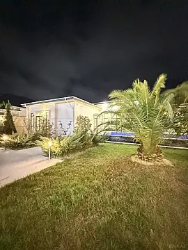 Satılır 4 otaqlı həyət evi 220 m²