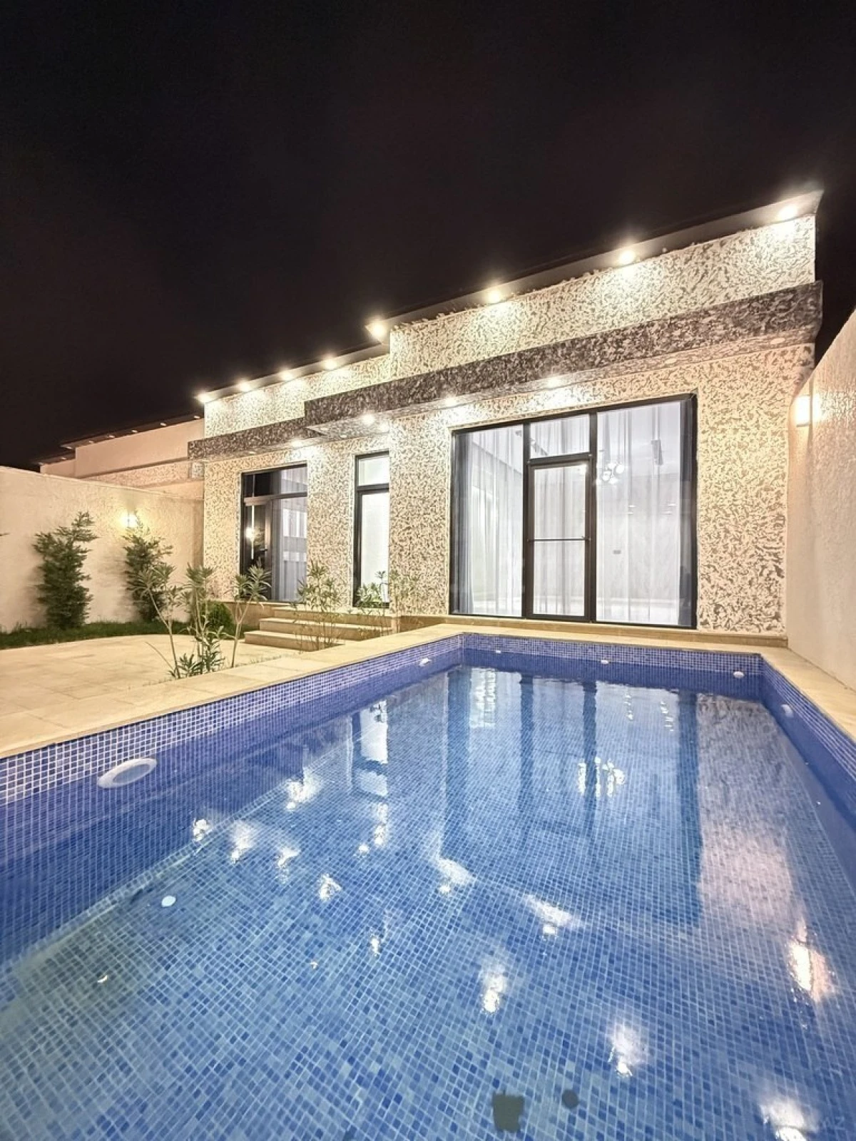 Satılır 4 otaqlı həyət evi 130 m²