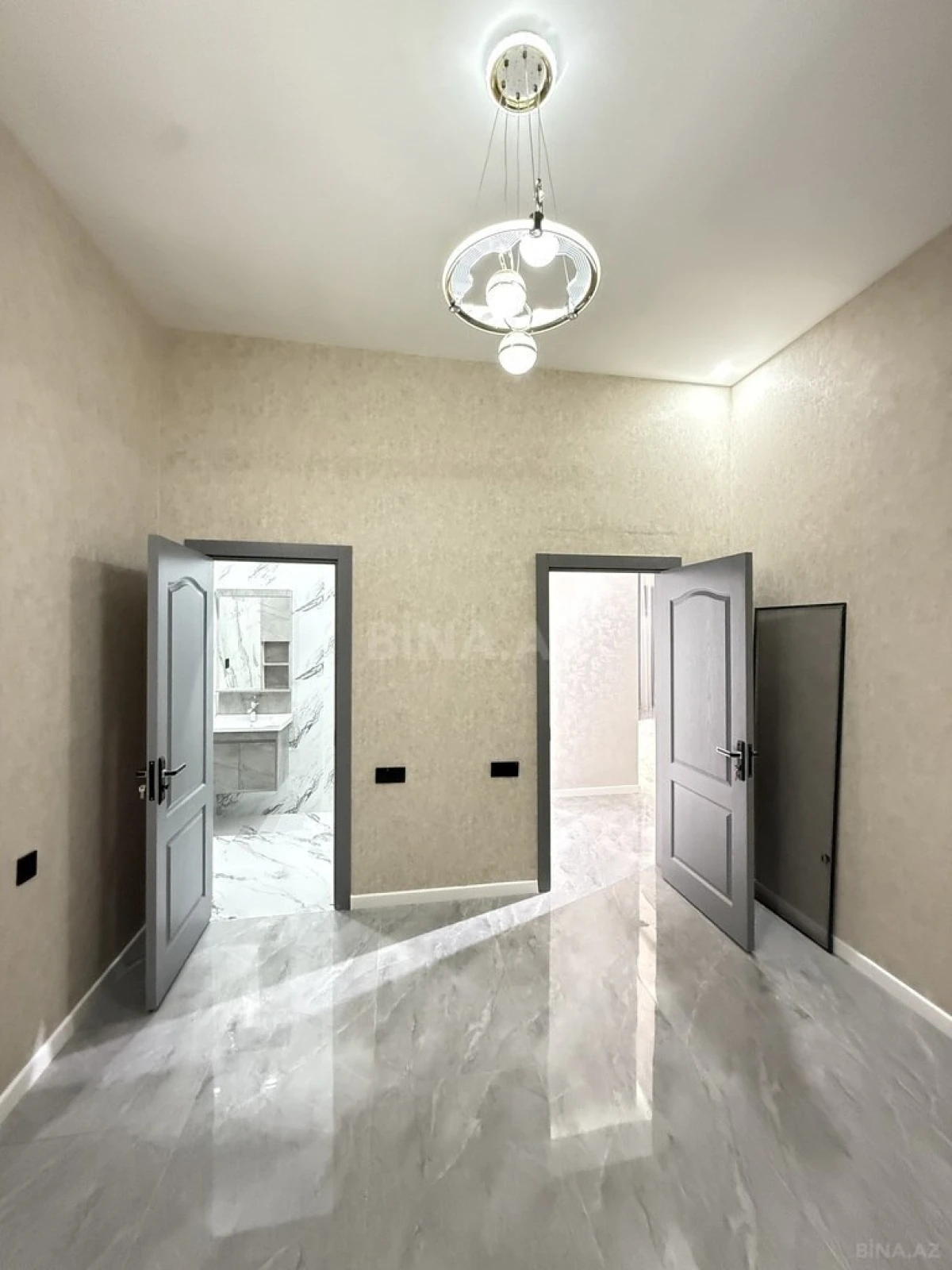 Satılır 4 otaqlı həyət evi 130 m²