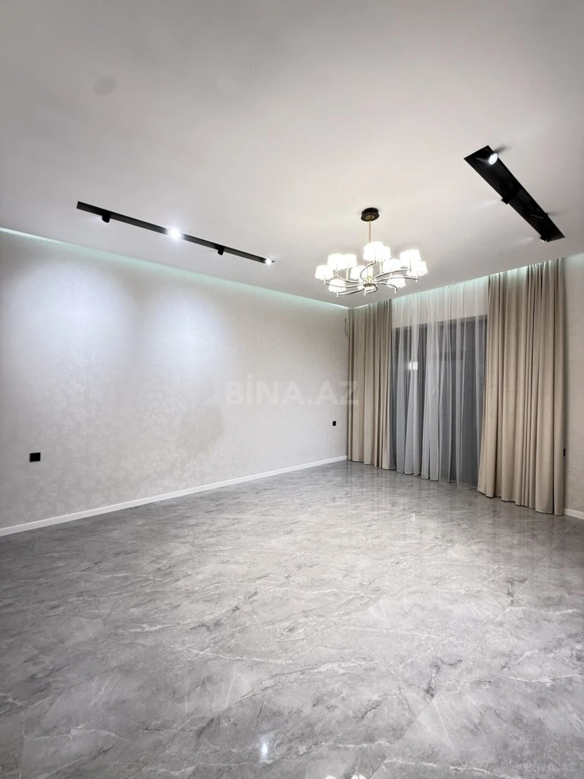 Satılır 4 otaqlı həyət evi 130 m²
