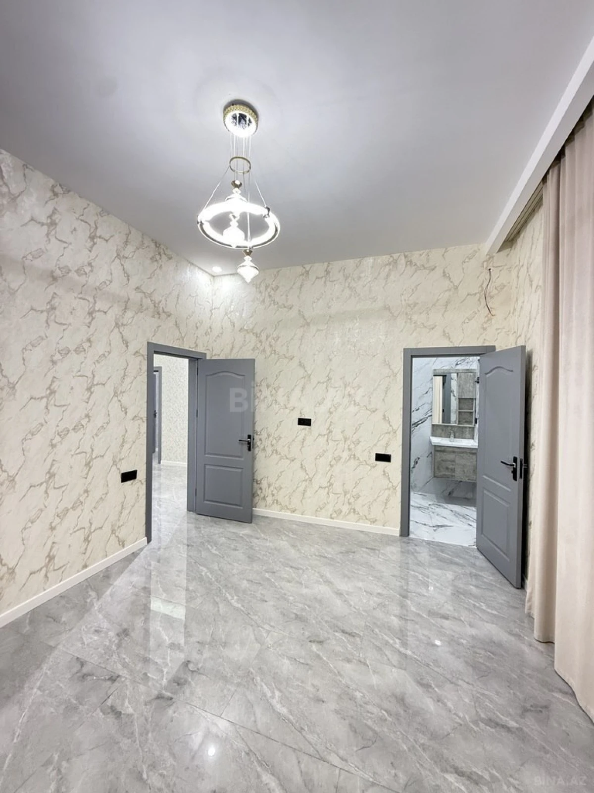 Satılır 4 otaqlı həyət evi 130 m²