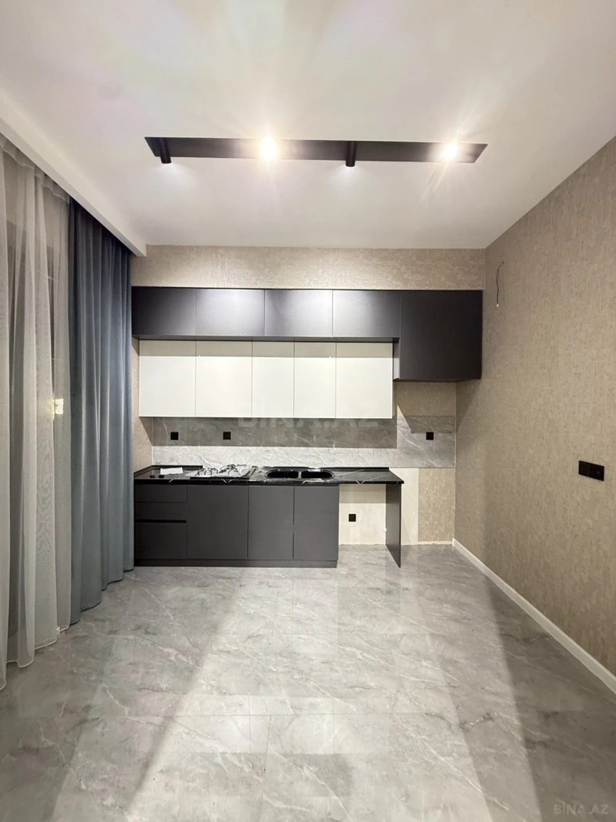 Satılır 4 otaqlı həyət evi 130 m²