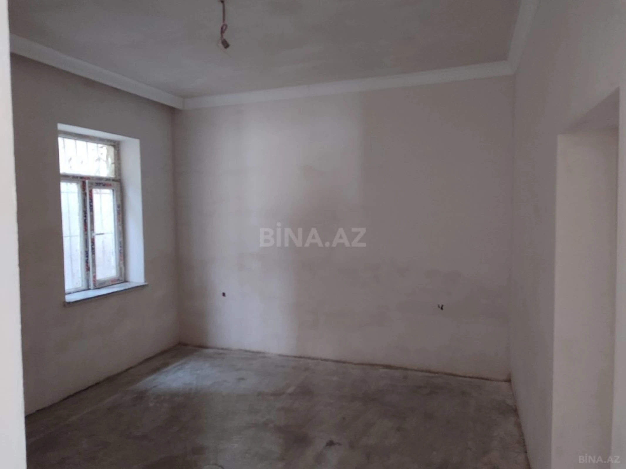 Satılır 7 otaqlı həyət evi 200 m²