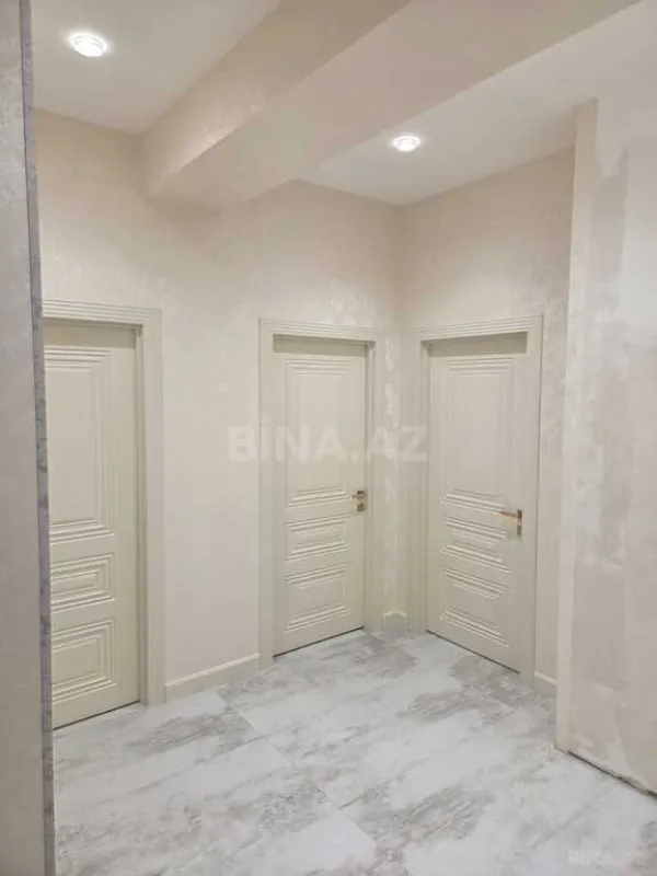 Satılır 2 otaqlı mənzil 74 m²