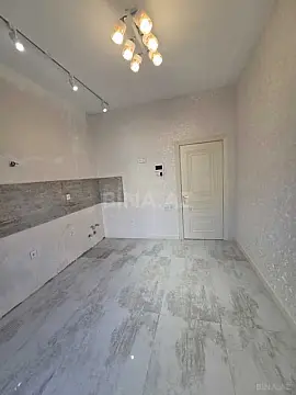 Satılır 2 otaqlı mənzil 74 m²