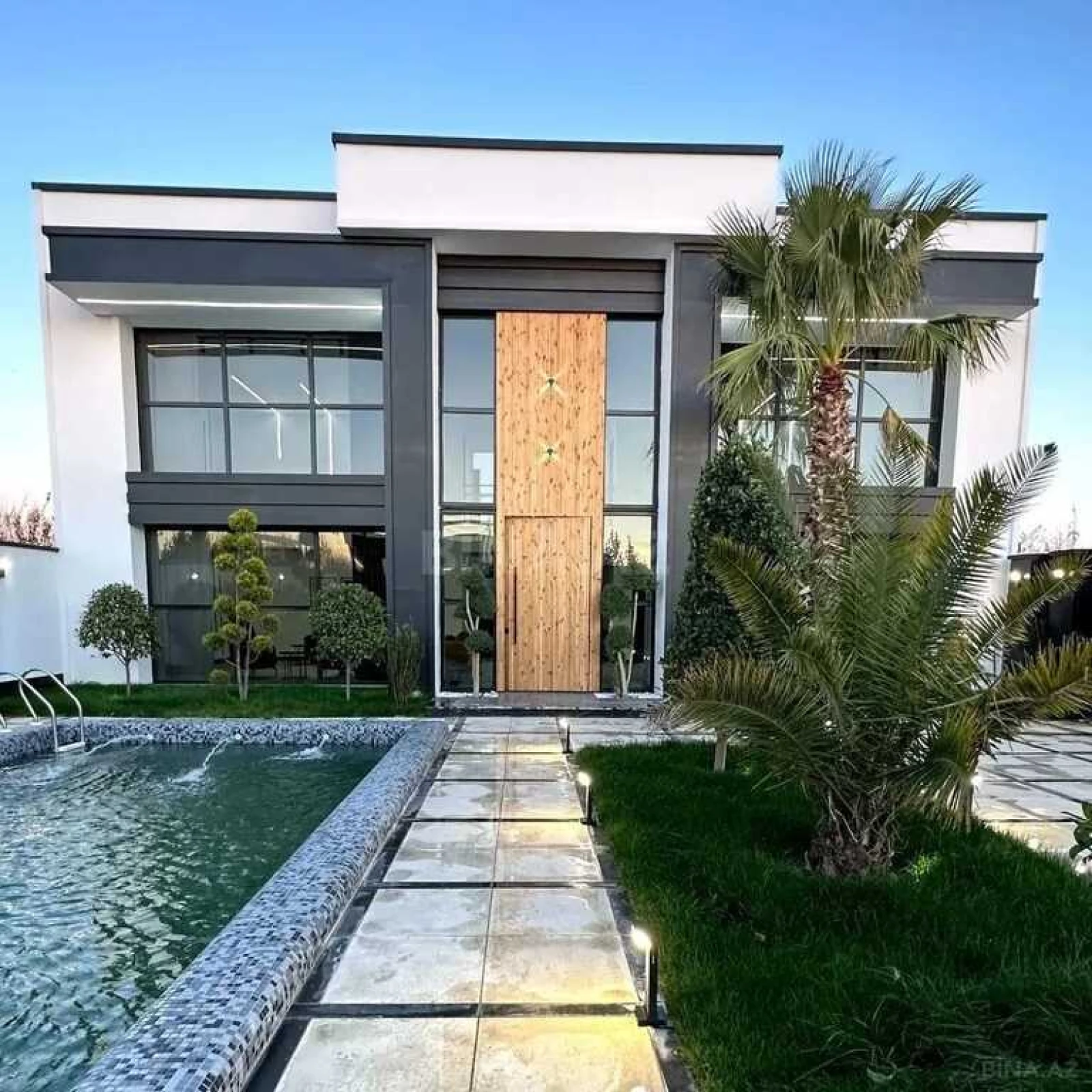 Kirayə verilir 5 otaqlı həyət evi 300 m²