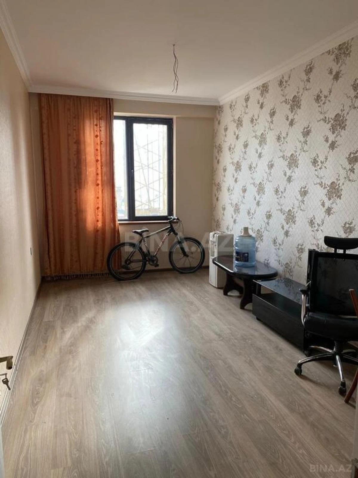 Satılır 2 otaqlı mənzil 68 m²