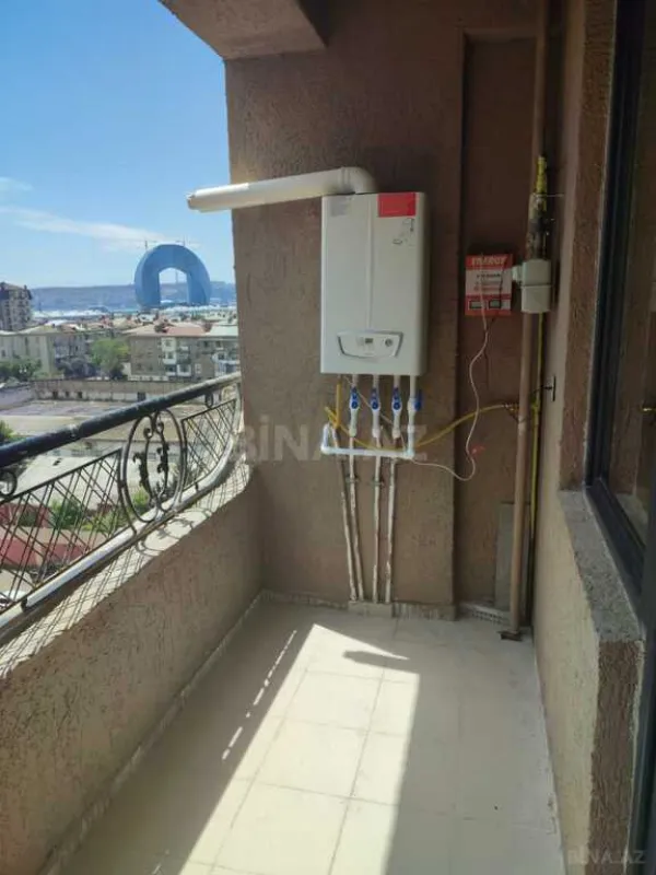 Satılır 2 otaqlı mənzil 68 m²