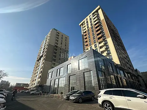 Satılır 2 otaqlı mənzil 68 m²