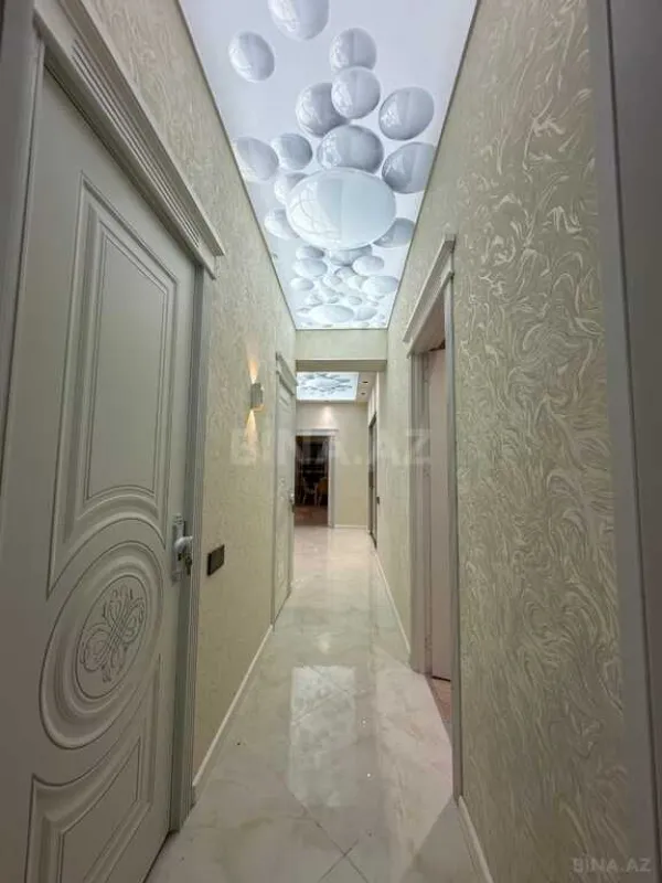 Satılır 3 otaqlı mənzil 92 m²