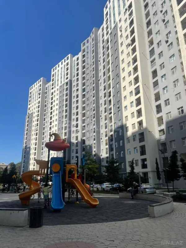 Satılır 3 otaqlı mənzil 92 m²