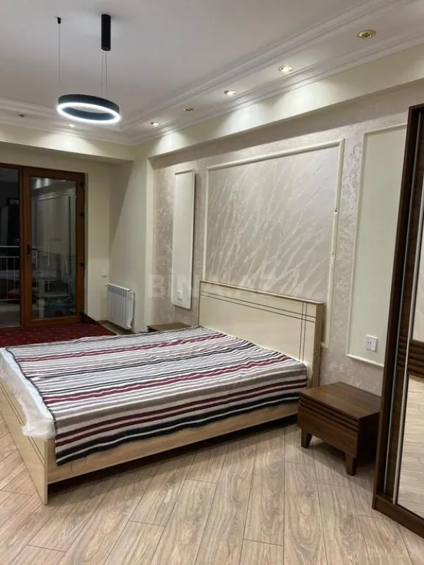 Satılır 2 otaqlı mənzil 69 m²