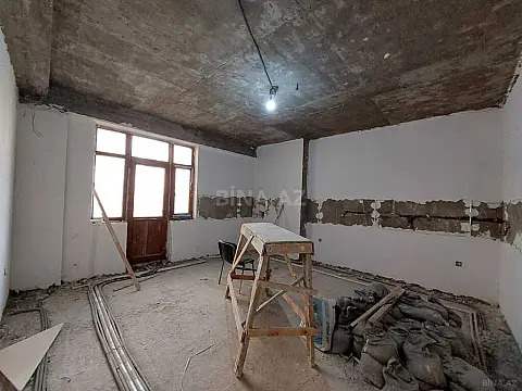 Satılır 2 otaqlı mənzil 105 m²