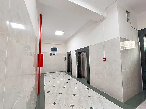 Satılır 2 otaqlı mənzil 105 m²
