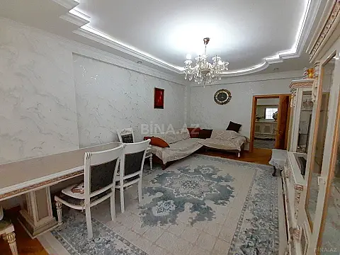 Satılır 3 otaqlı mənzil 137 m²