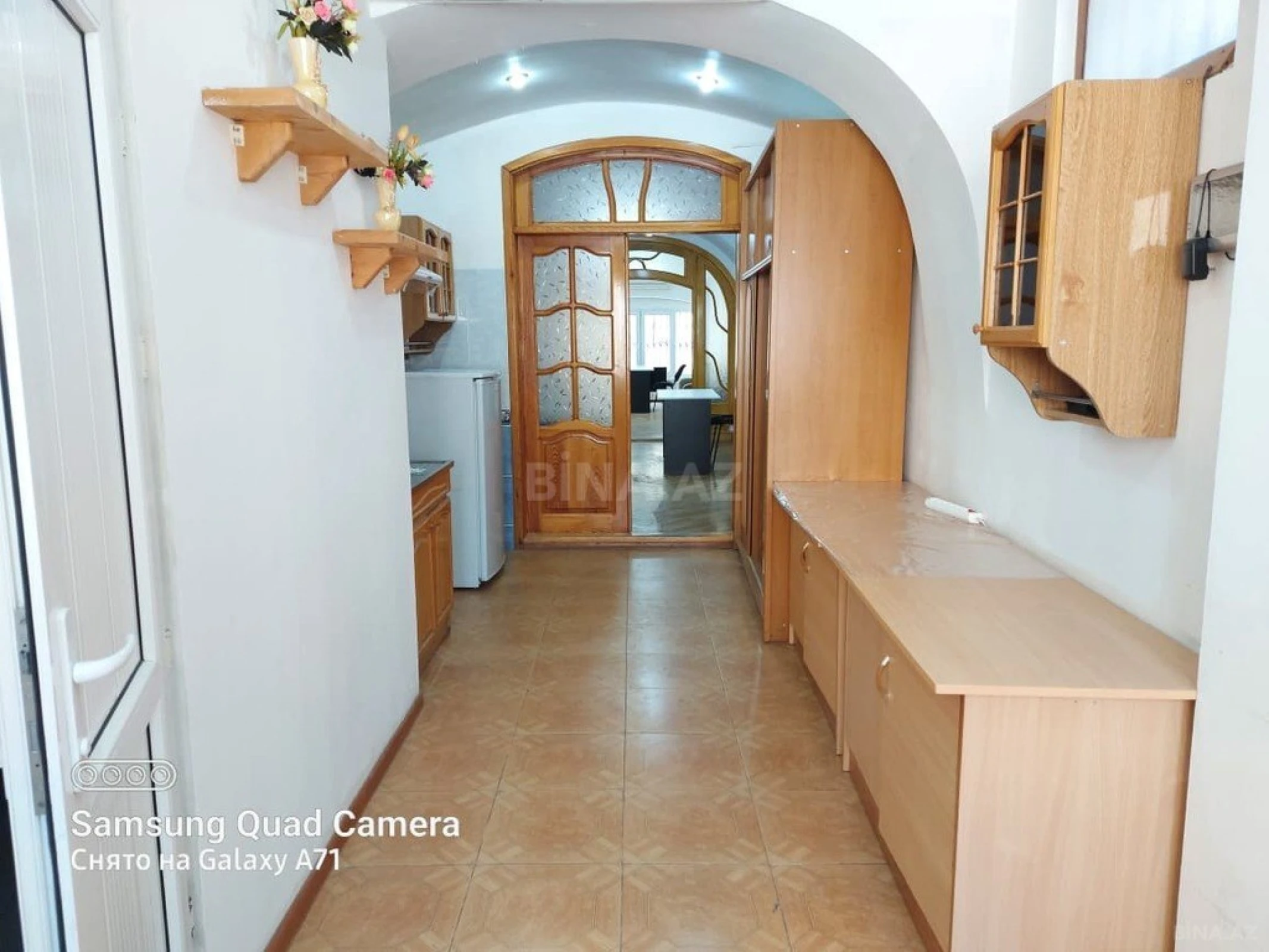 Kirayə verilir 2 otaqlı ofis 65 m²