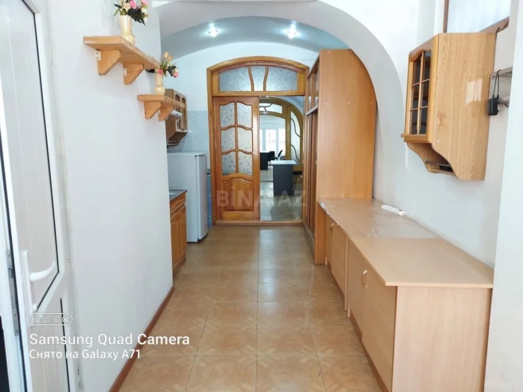 Kirayə verilir 2 otaqlı ofis 65 m²