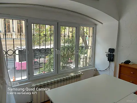 Kirayə verilir 2 otaqlı ofis 65 m²
