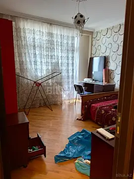 Satılır 3 otaqlı mənzil 140 m²