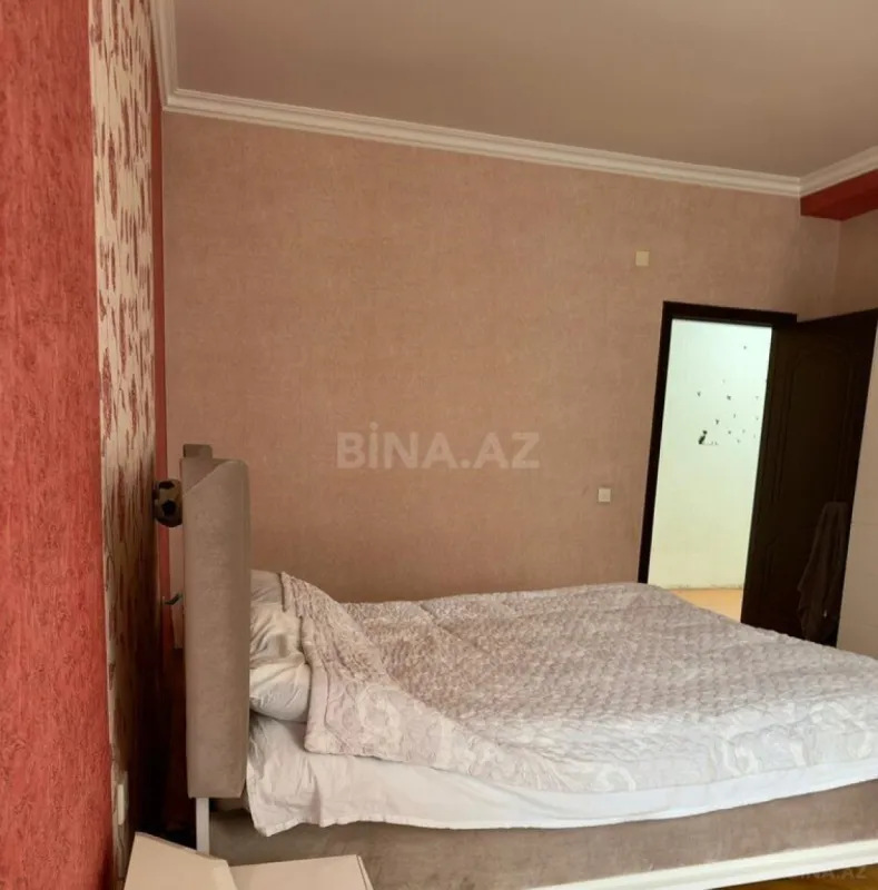 Satılır 3 otaqlı mənzil 140 m²