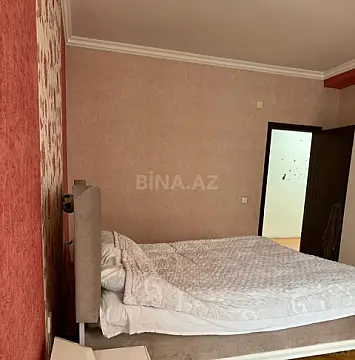 Satılır 3 otaqlı mənzil 140 m²