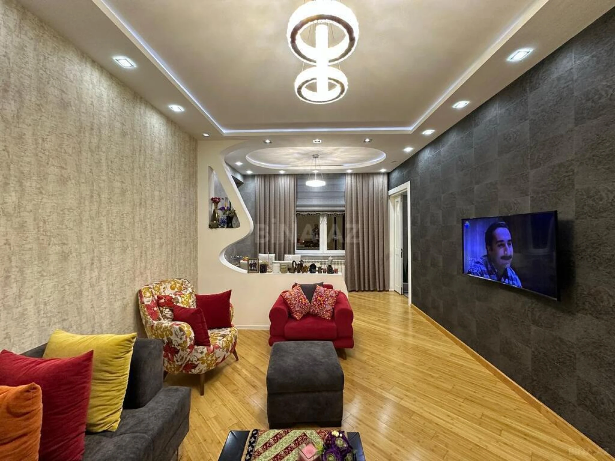 Satılır 3 otaqlı mənzil 95 m²