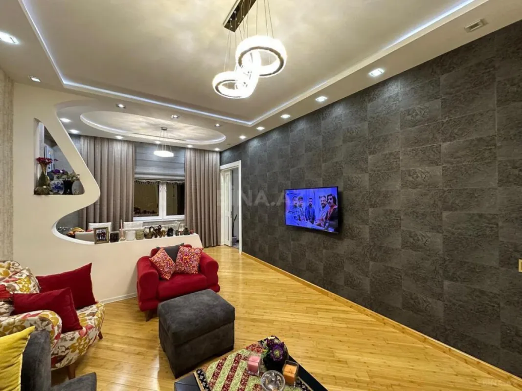 Satılır 3 otaqlı mənzil 95 m²