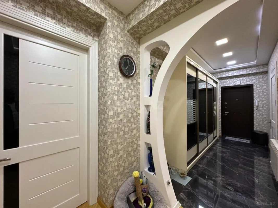 Satılır 3 otaqlı mənzil 95 m²