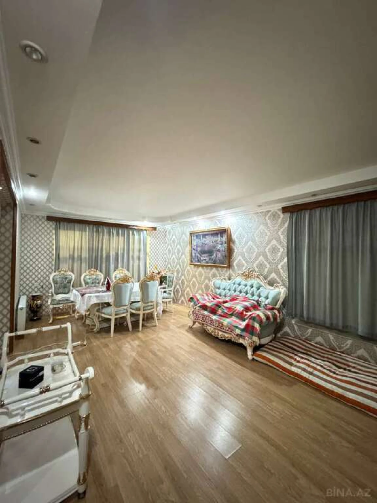 Satılır 4 otaqlı həyət evi 250 m²