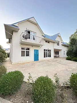 Satılır 4 otaqlı həyət evi 250 m²