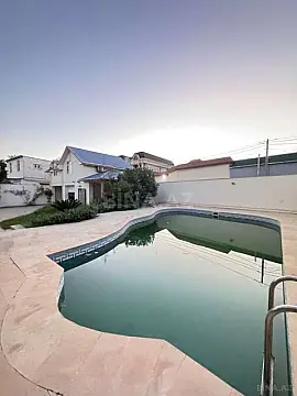 Satılır 4 otaqlı həyət evi 250 m²