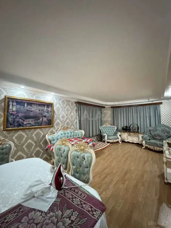 Satılır 4 otaqlı həyət evi 250 m²