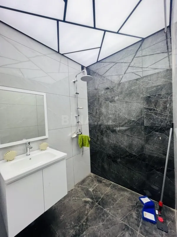 Satılır 2 otaqlı mənzil 55 m²