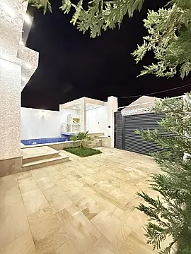 Satılır 4 otaqlı həyət evi 130 m²