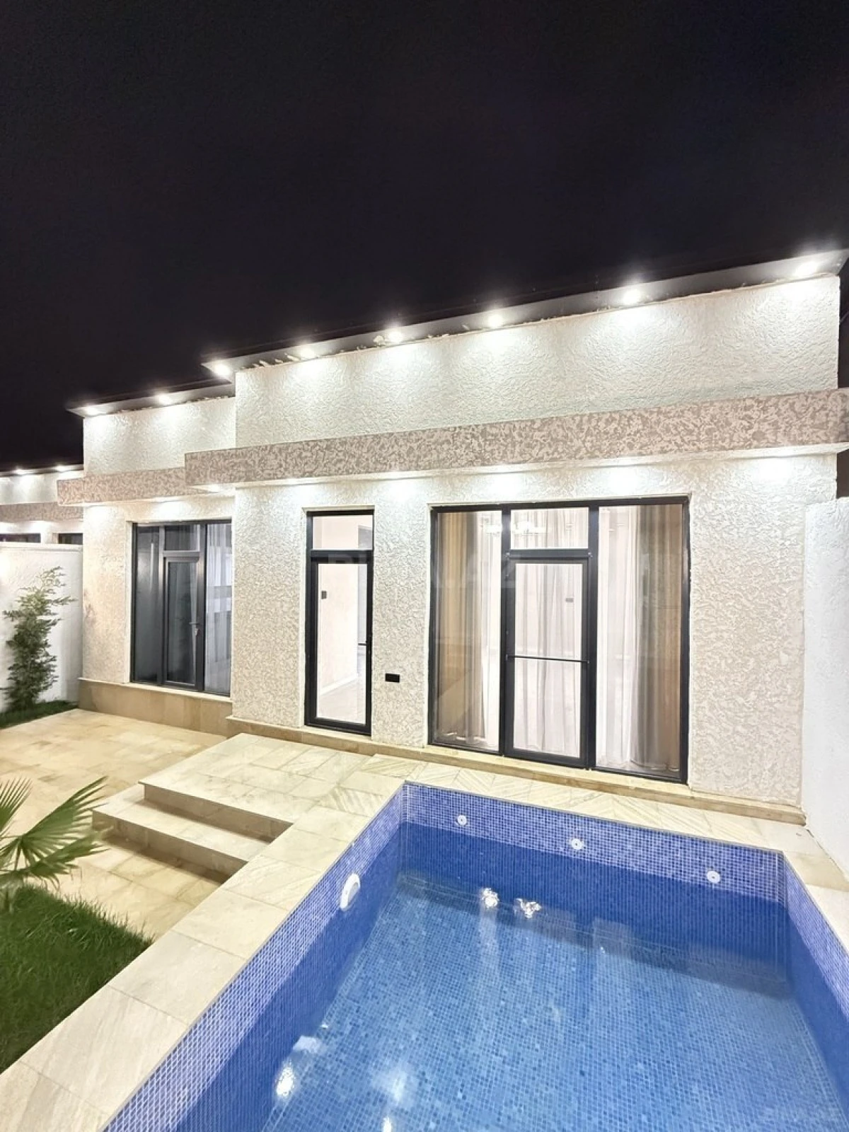 Satılır 4 otaqlı həyət evi 130 m²