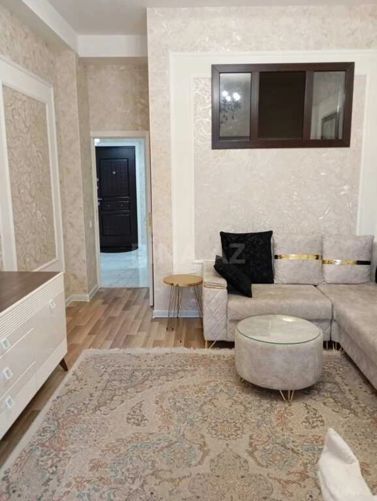 Satılır 3 otaqlı mənzil 92 m²