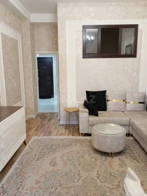 Satılır 3 otaqlı mənzil 92 m²
