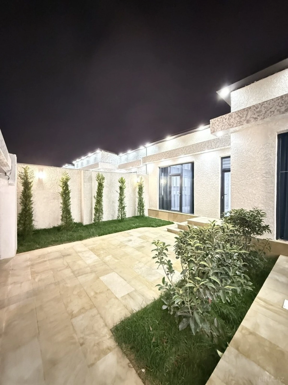 Satılır 4 otaqlı həyət evi 130 m²