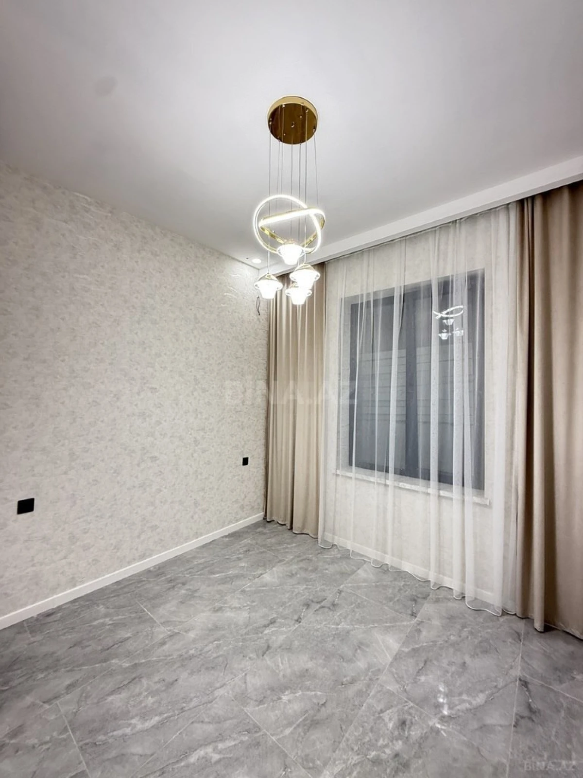 Satılır 4 otaqlı həyət evi 130 m²