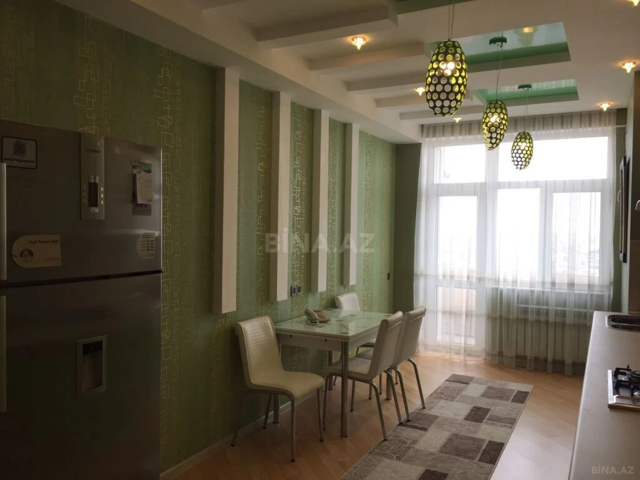 Kirayə verilir 3 otaqlı mənzil 150 m²