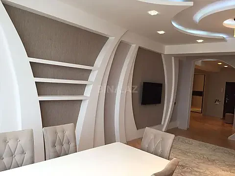 Kirayə verilir 3 otaqlı mənzil 150 m²