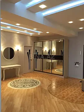 Kirayə verilir 3 otaqlı mənzil 150 m²