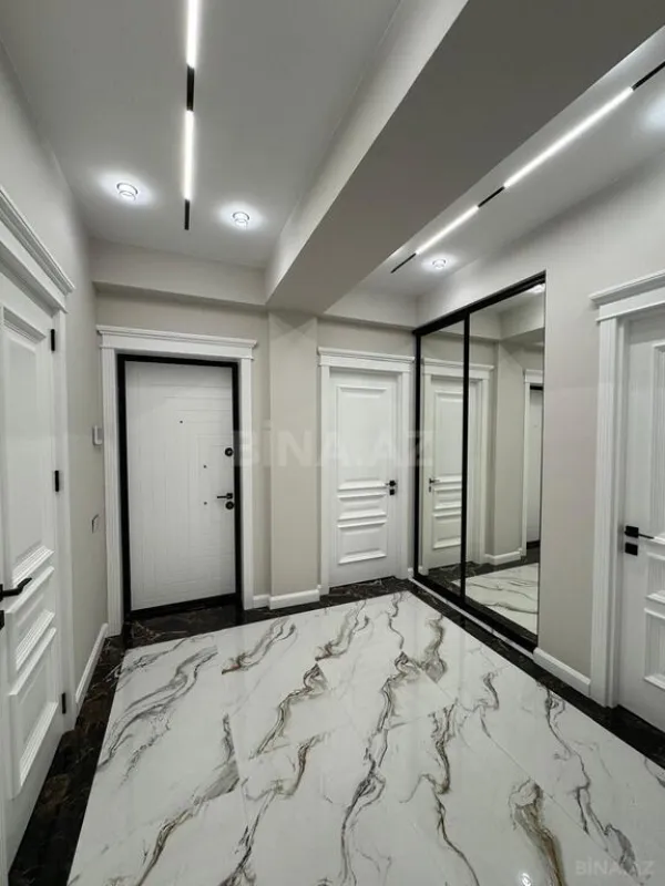 Kirayə verilir 3 otaqlı mənzil 145 m²