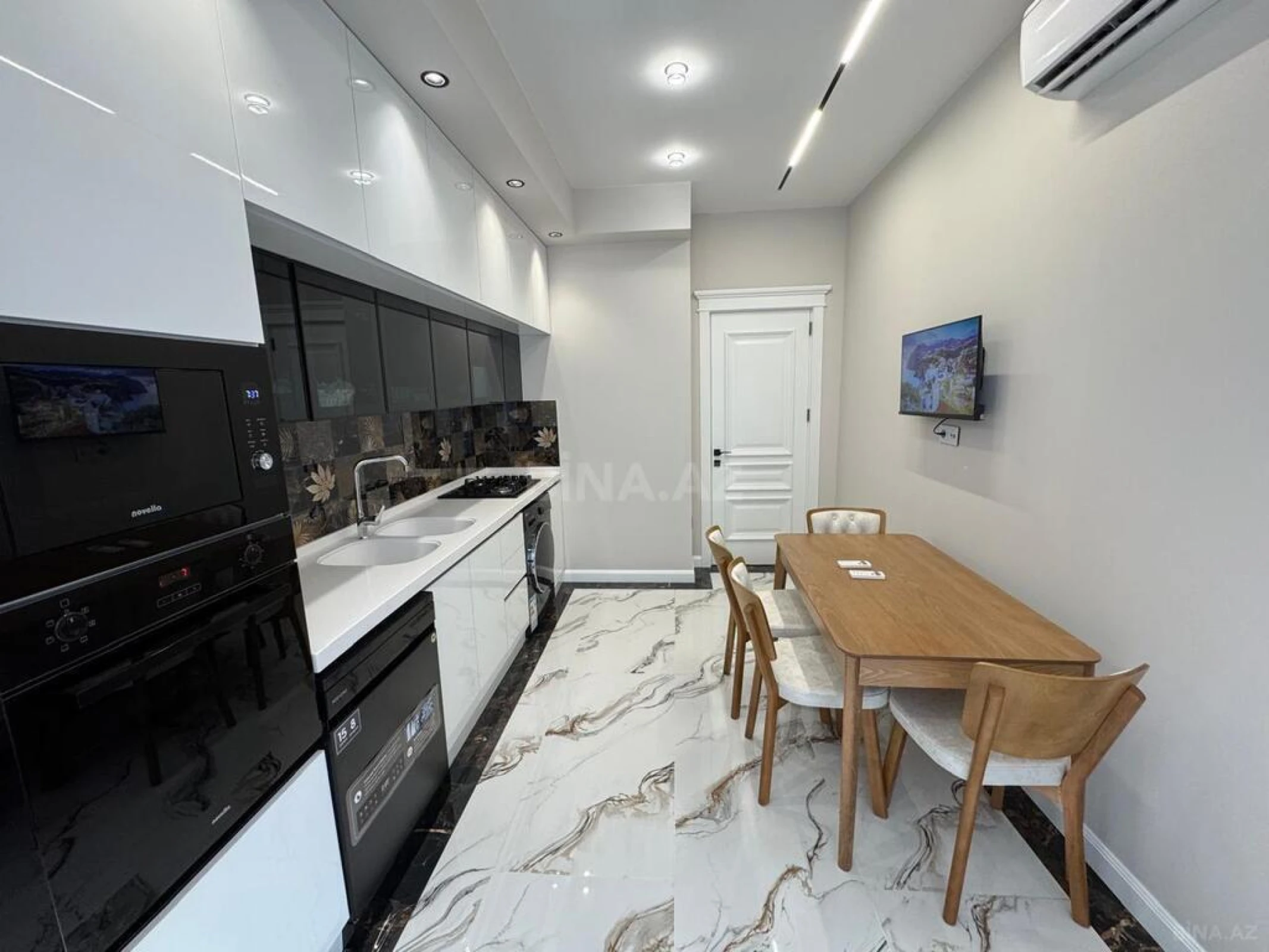 Kirayə verilir 3 otaqlı mənzil 145 m²